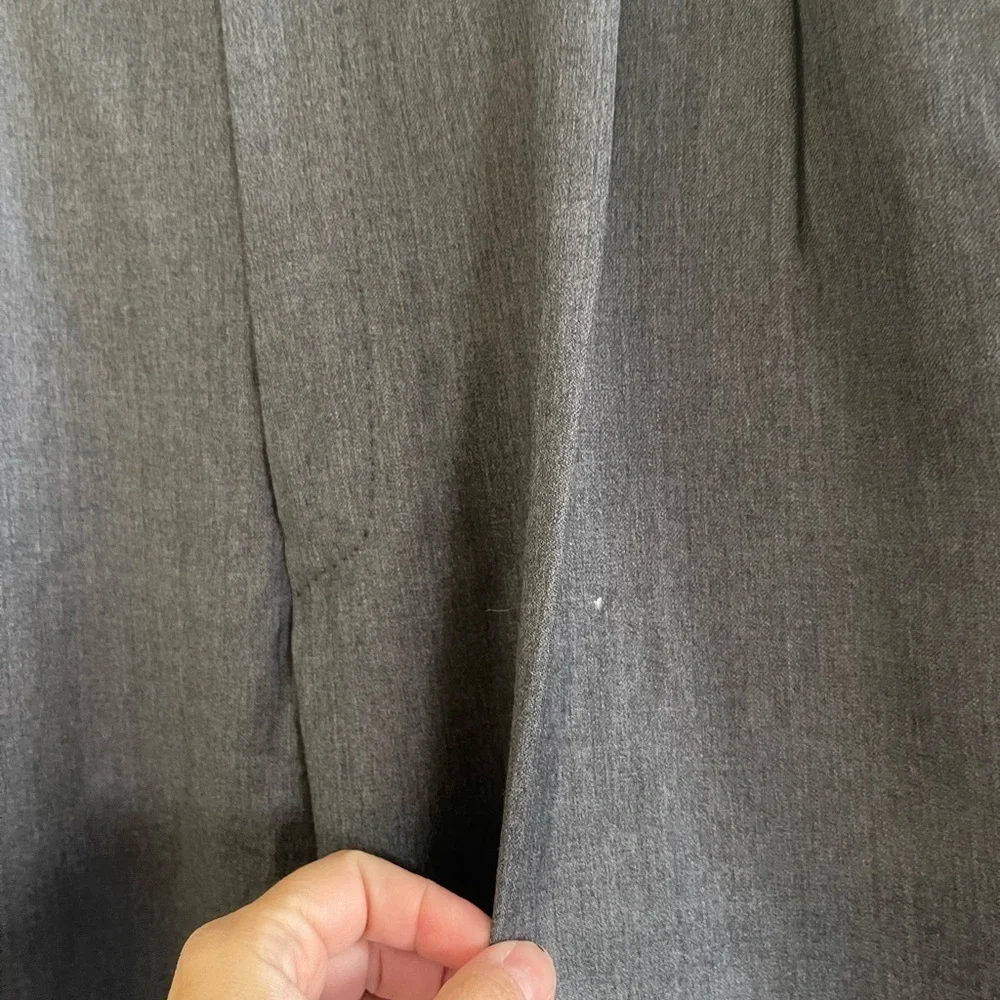 Men’s Burberry gray dress pants 100% virgin wool 34x30